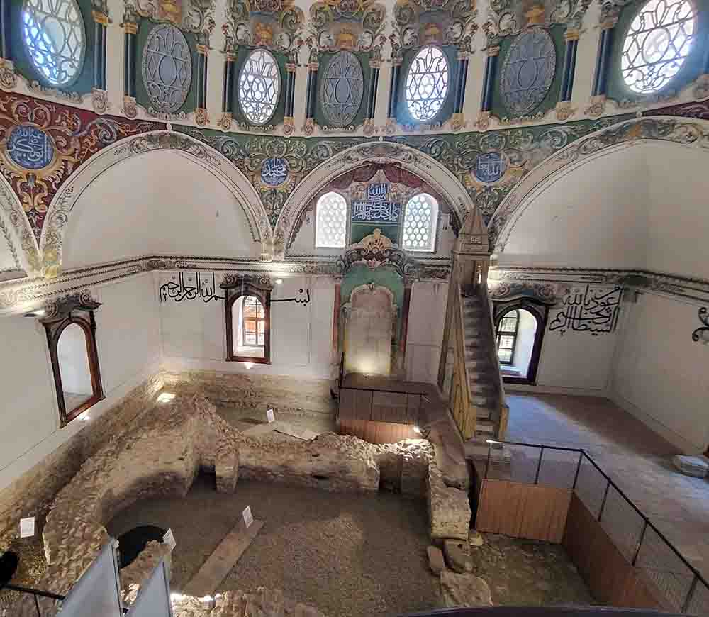 Ground of Stara Zagora´s museum of religions where one can see the walls of the old Christian church, Thracian remains of a temple and a cult pit from the Iron age.
